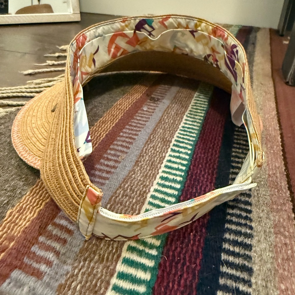 Pistil Cecily Visor NWOT - Picture 3 of 7
